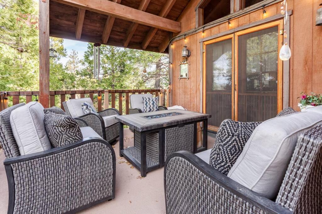 Lakeview 3-Story Winter Home Crestline Екстериор снимка